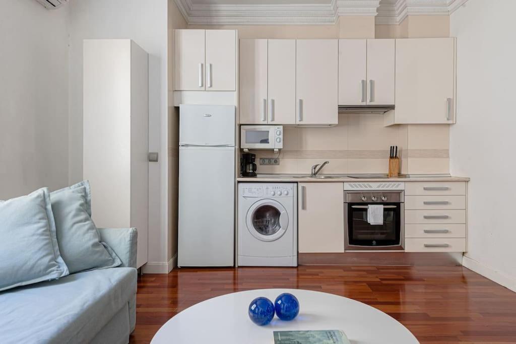 Modern Apartment In Chueca Inf3Iz4 Madrid Buitenkant foto