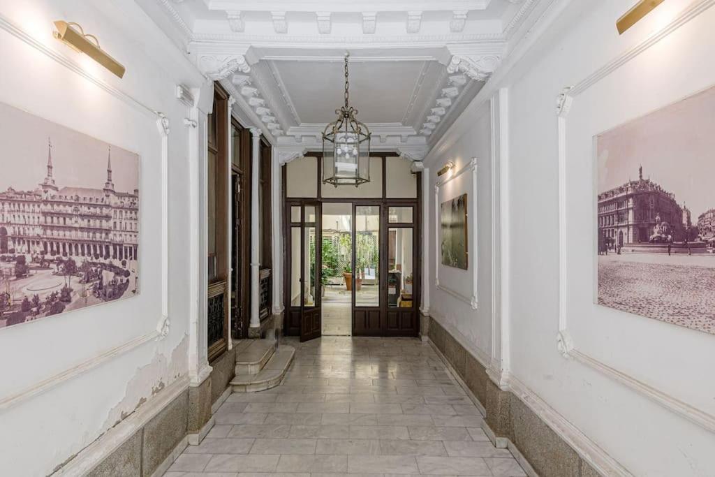 Modern Apartment In Chueca Inf3Iz4 Madrid Buitenkant foto