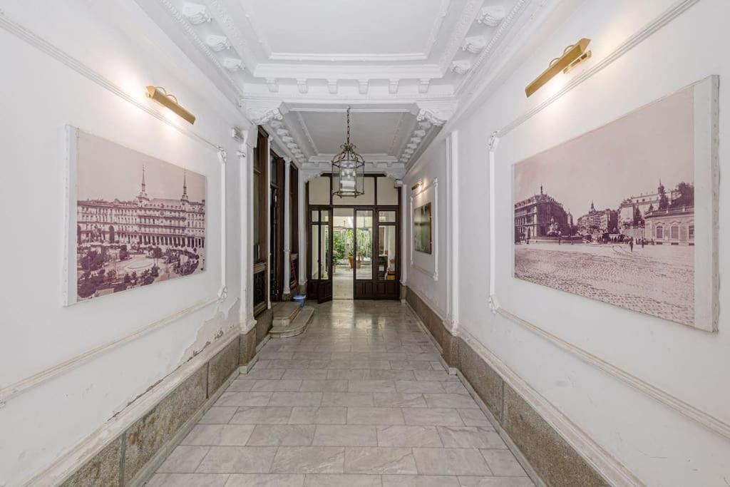 Modern Apartment In Chueca Inf3Iz4 Madrid Buitenkant foto