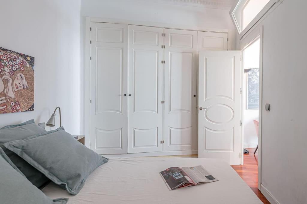 Modern Apartment In Chueca Inf3Iz4 Madrid Buitenkant foto