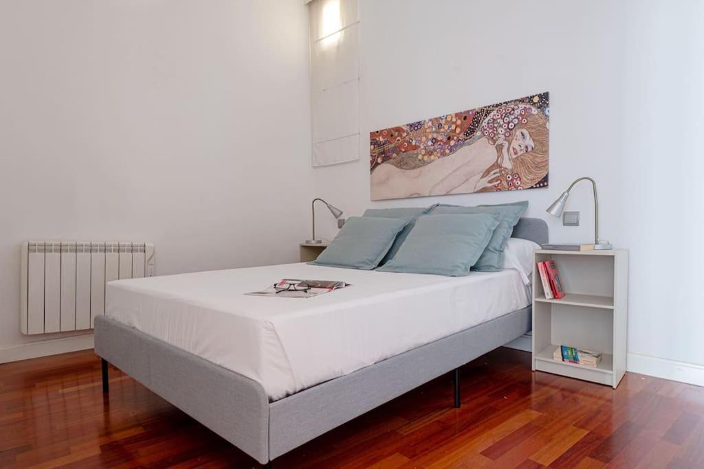 Modern Apartment In Chueca Inf3Iz4 Madrid Buitenkant foto